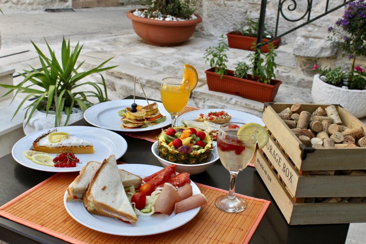 Le Monde Luxury Accommodation Split Exterior foto